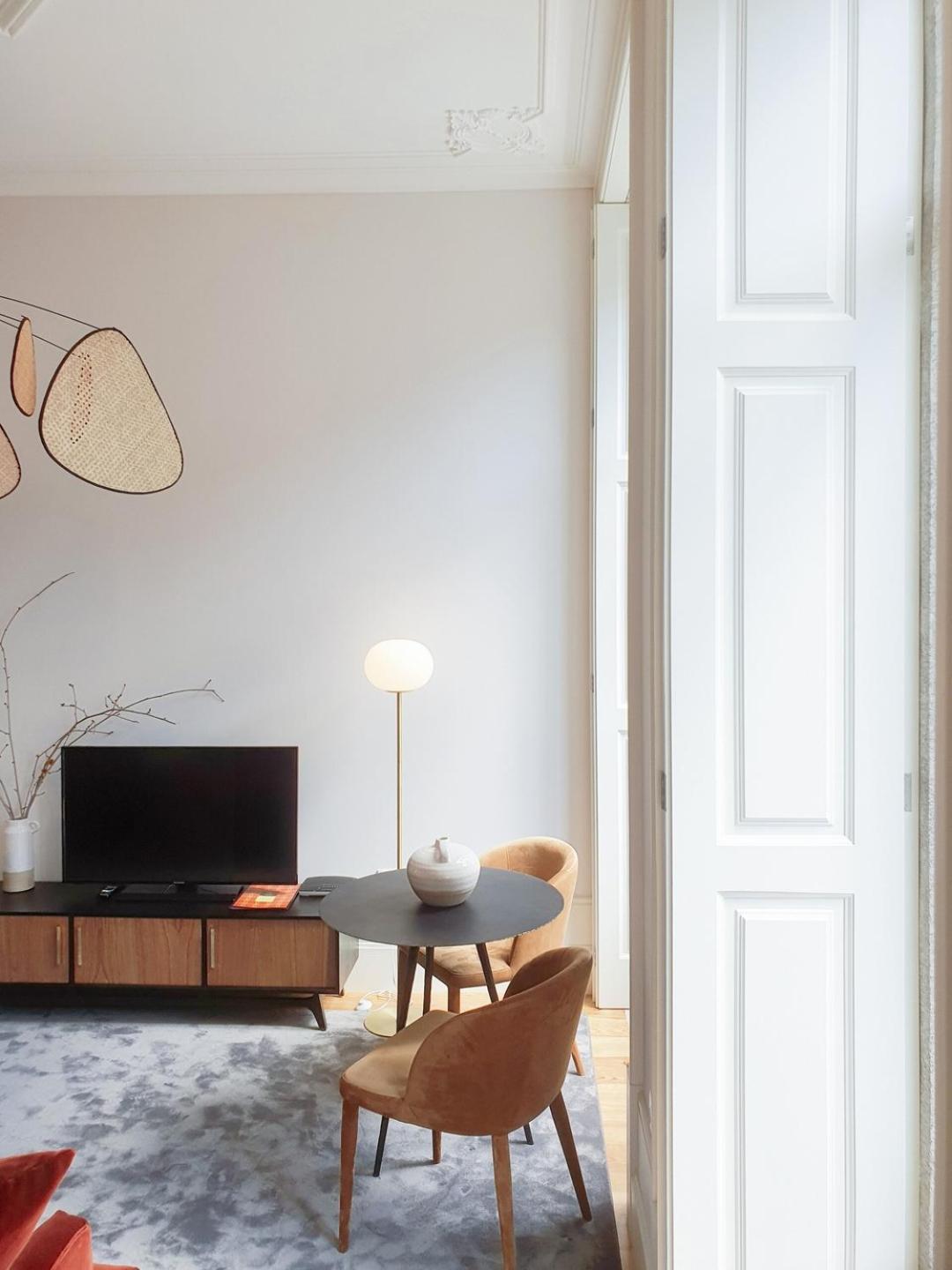 Classic Loft In Fully Renewed Building At Batalha Porto